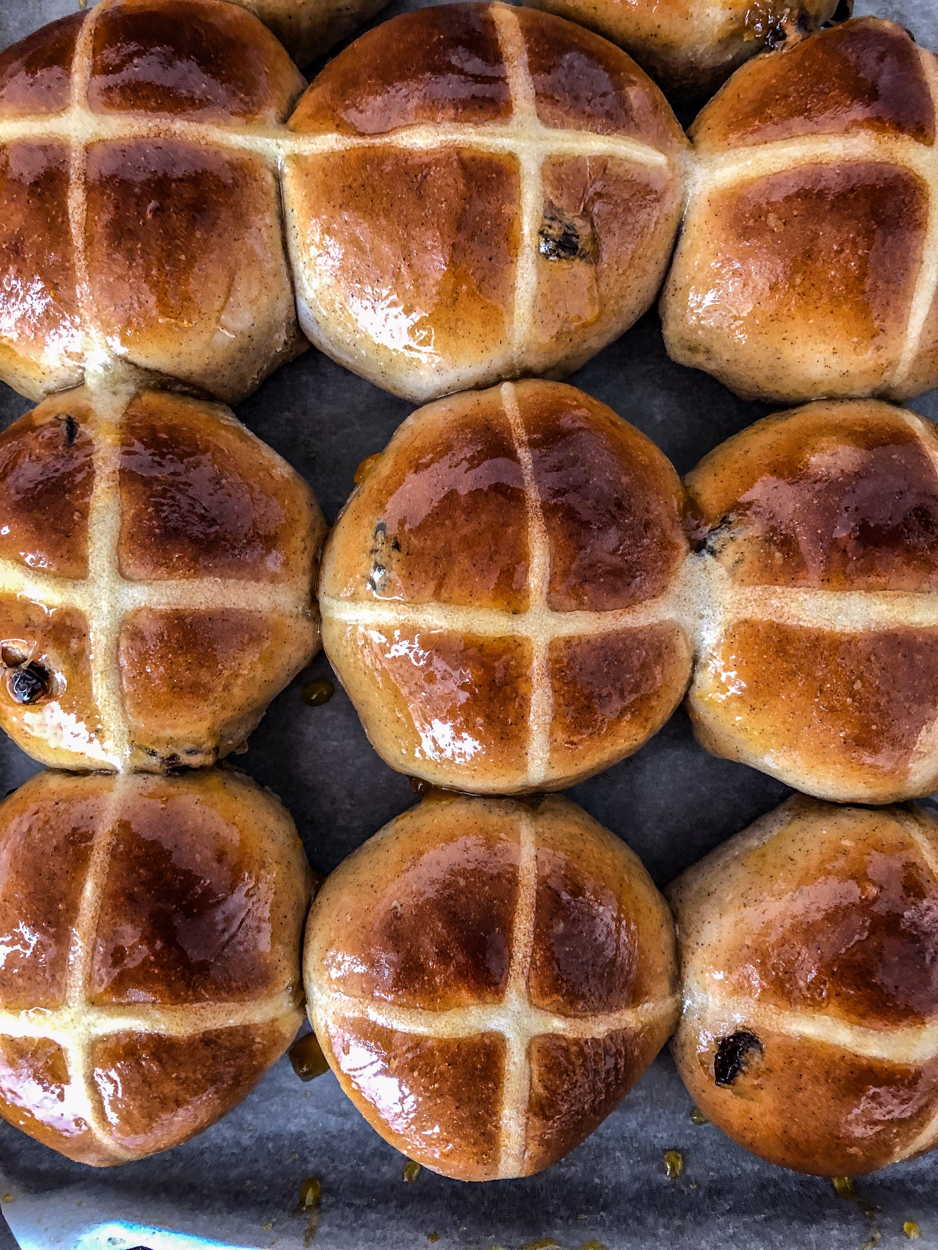 Vegan Fluffy Hot Cross Buns