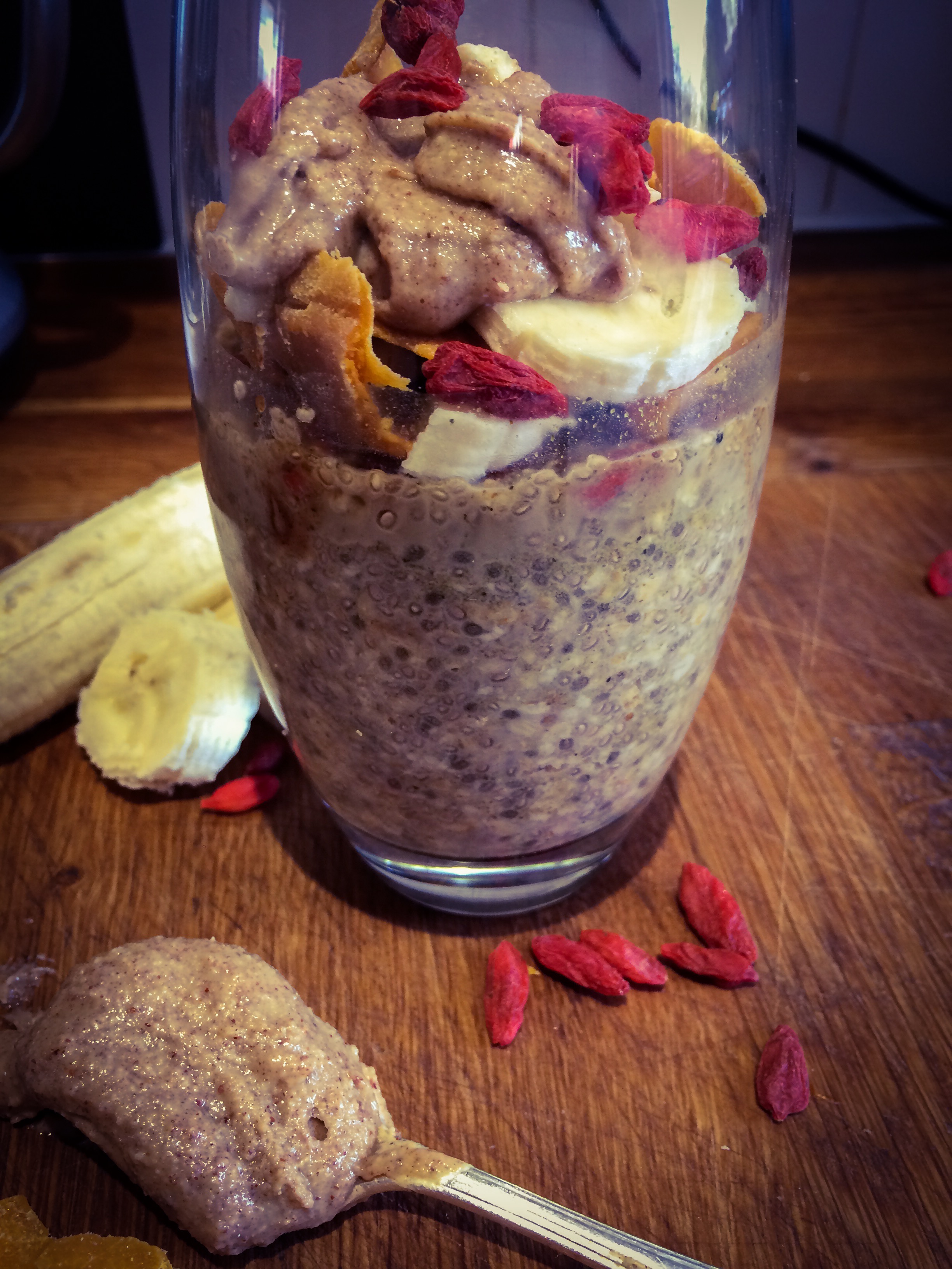 Chia and Goji Berry Overnight Oats