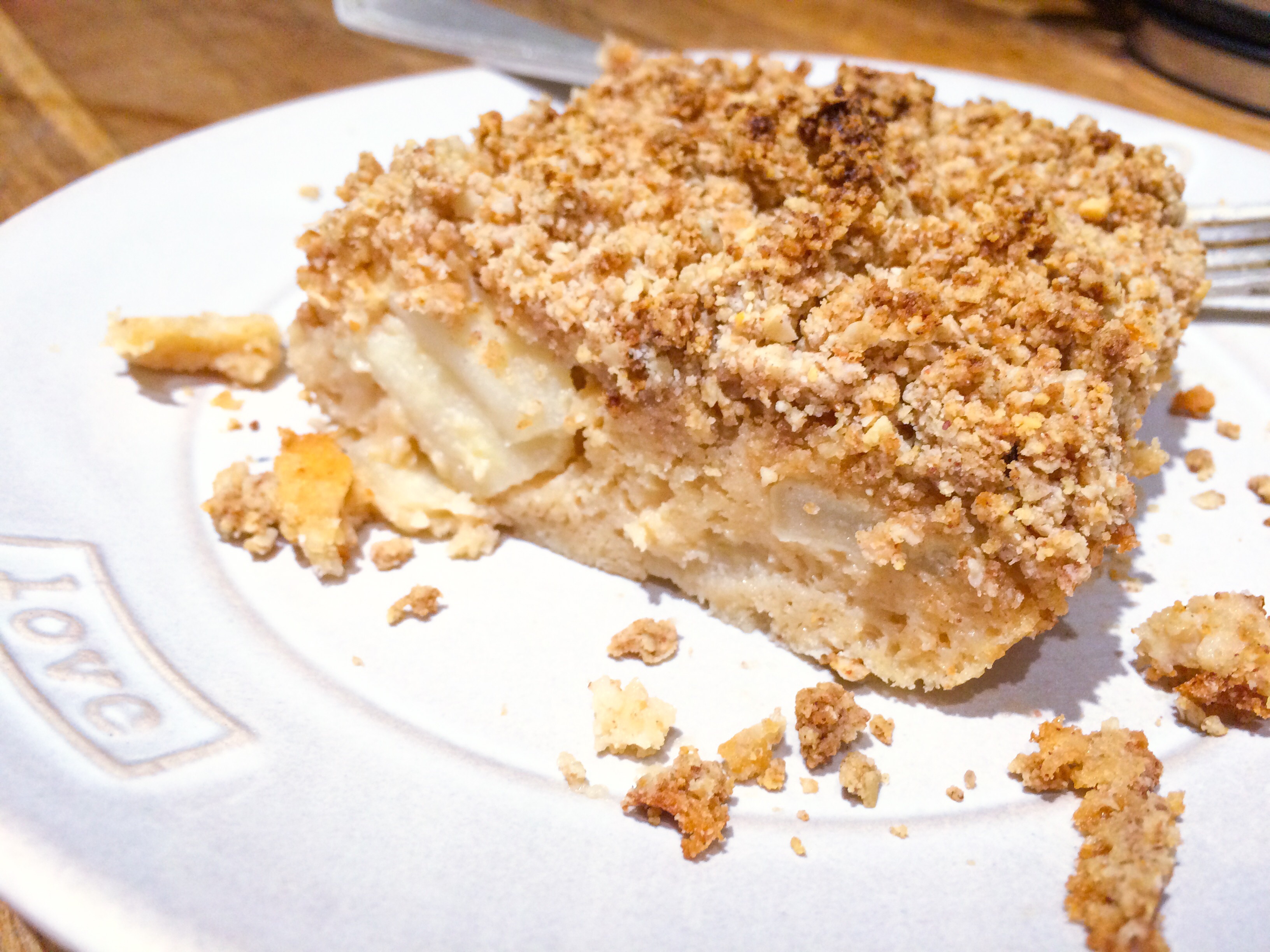 Apple and Peanut Crumble Pie